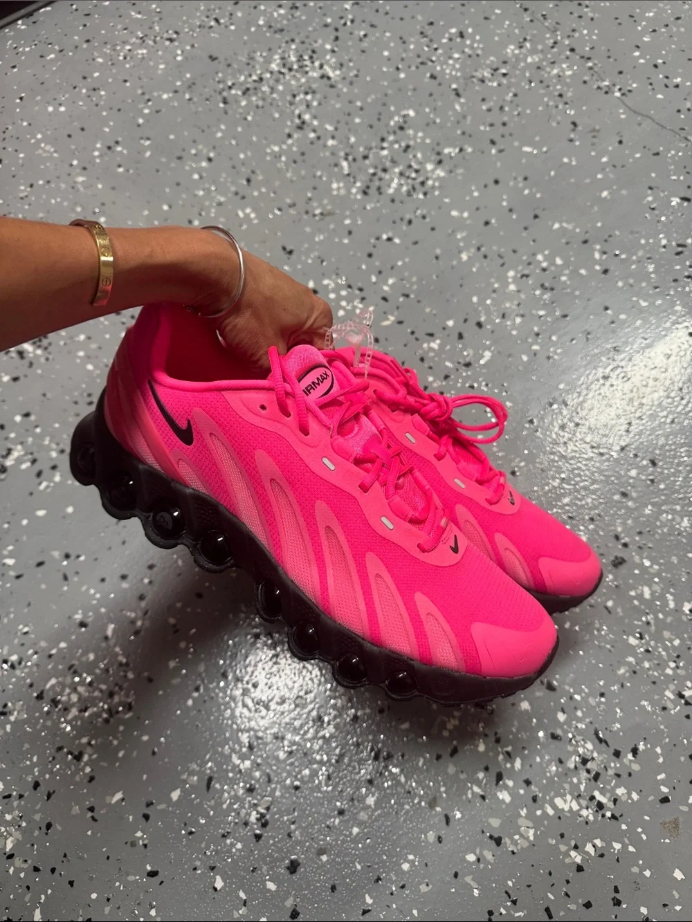 Nike Air Max DN8 Hyper Pink